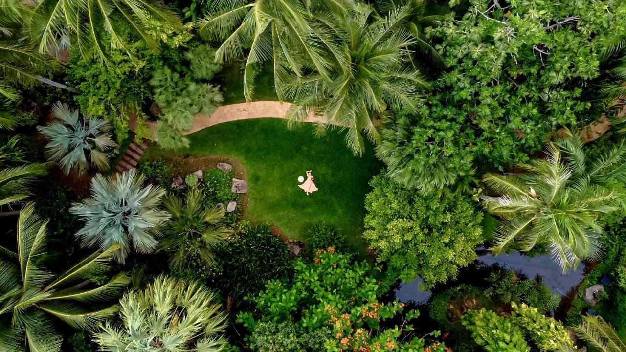 Jw Marriott Phuket Resort And Spa Mai Khao Exterior photo